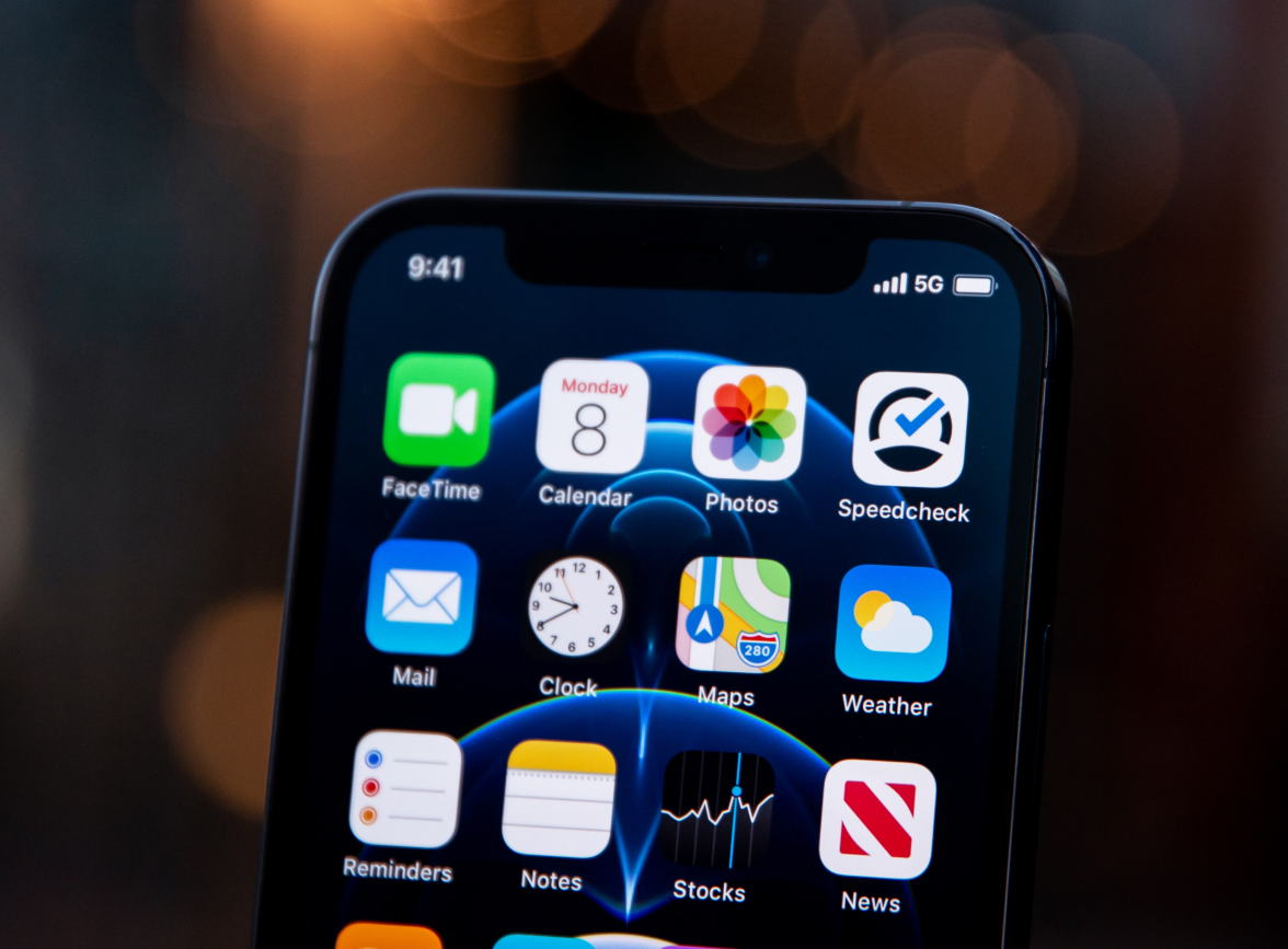 巴彦苹果手机维修分享为什么 iPhone 12 在冬季会自动关机 